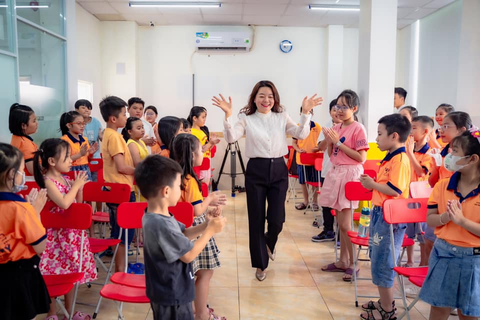 Trung Tâm Anh Ngữ Việt Âu Mỹ - Uy Tín - Chất Lượng